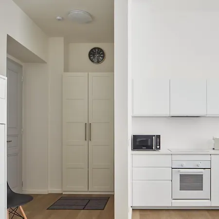 Apartment Minimalist In Lesser Town By Days *